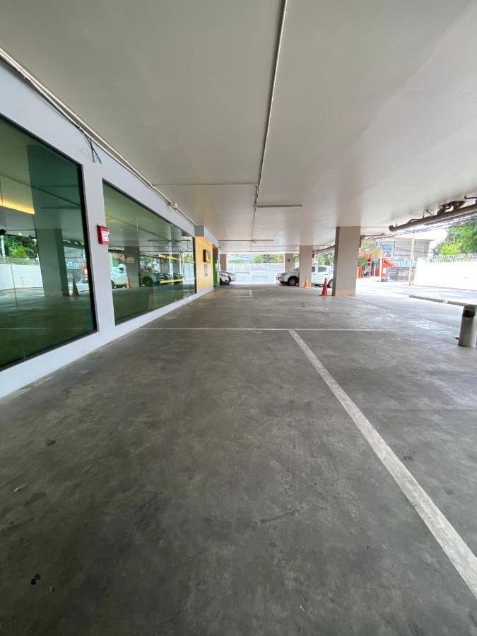 Ck2 Hotel Bangkok Kültér fotó