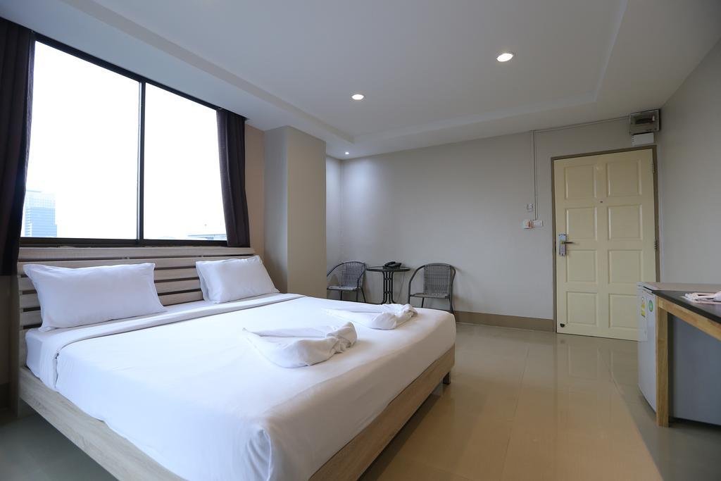 Ck2 Hotel Bangkok Kültér fotó