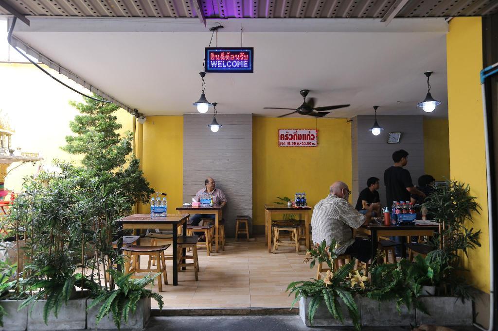 Ck2 Hotel Bangkok Kültér fotó
