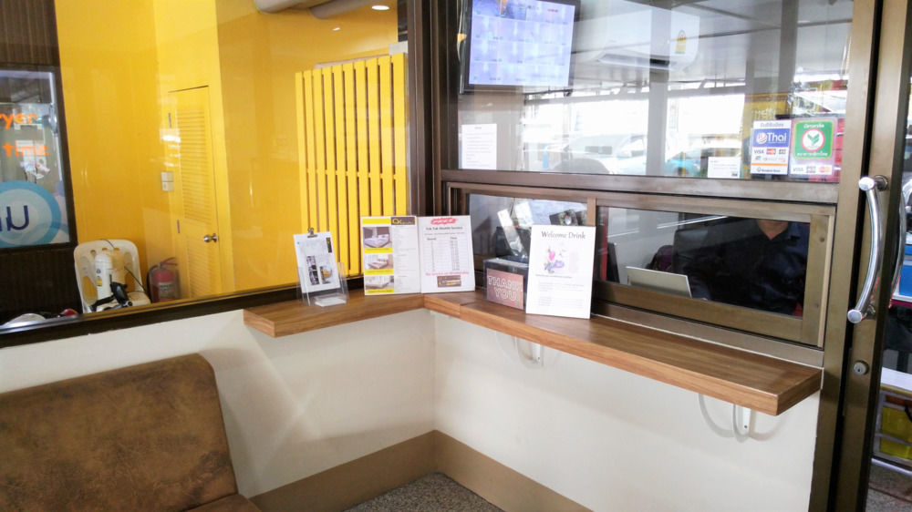 Ck2 Hotel Bangkok Kültér fotó