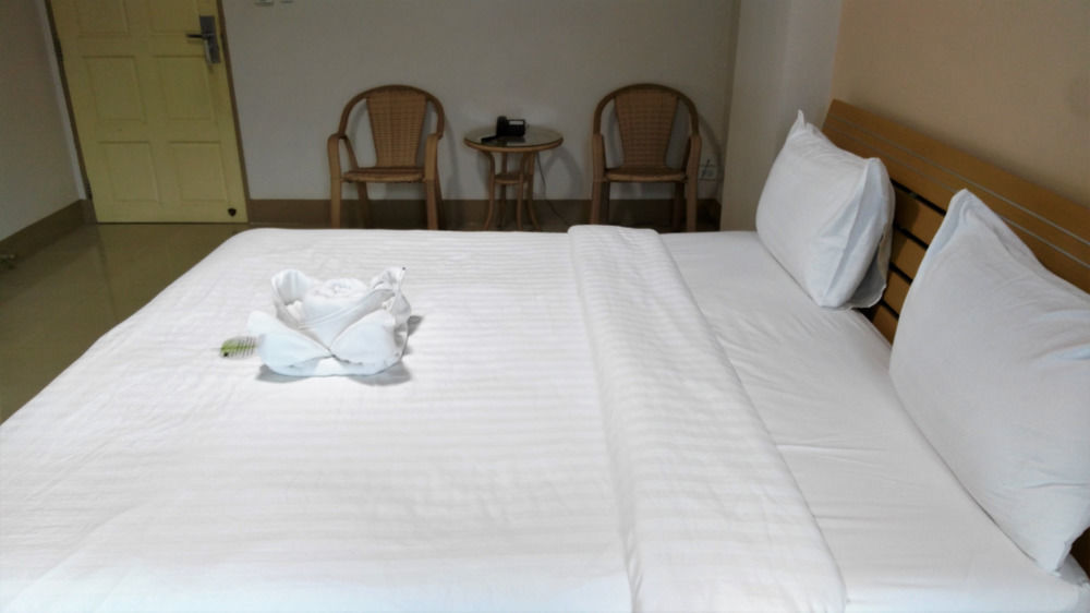 Ck2 Hotel Bangkok Kültér fotó